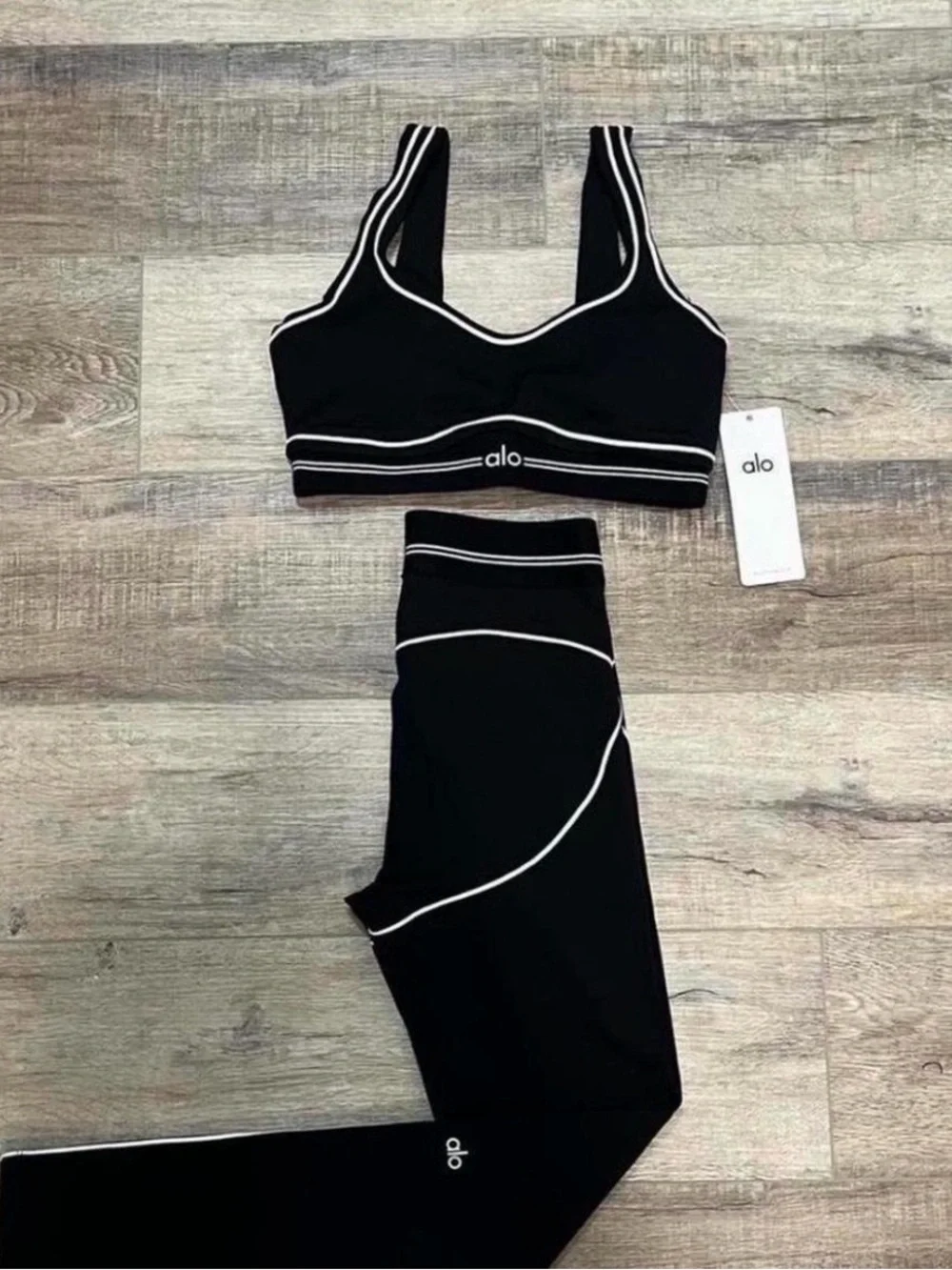 ALO Yoga Black Sports Bra and Legging Set with White Contrast Trim
